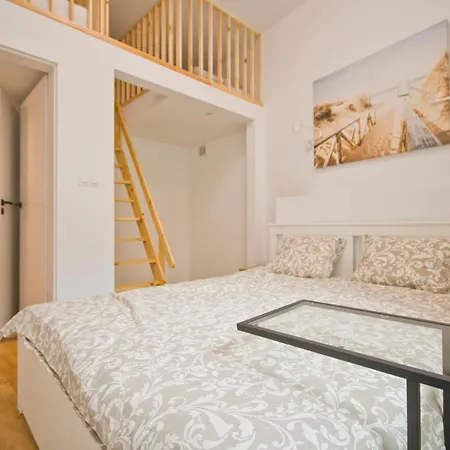 Apartament Comfort Przy Rynku Z Sauna, Klimatyzacja I Parkingiem Kielce Exterior foto